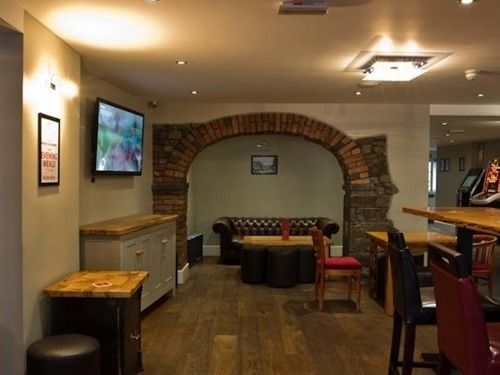 Cambrian Inn Tredegar Buitenkant foto